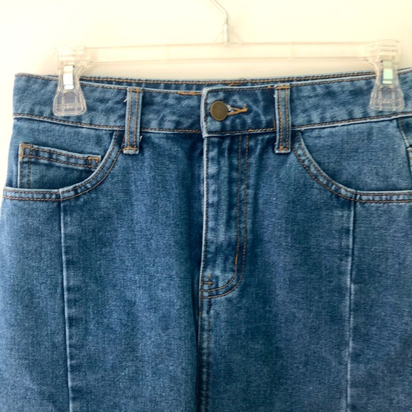 Blue denim skirt - Picture 2 of 5